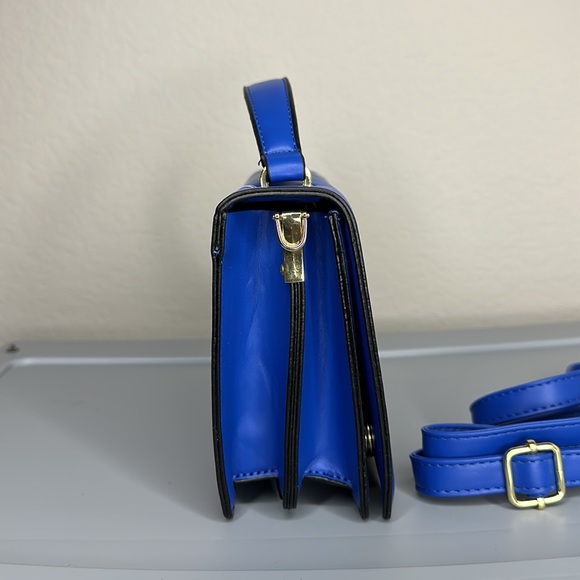 Blue Graffiti Purse - Picture 3 of 7